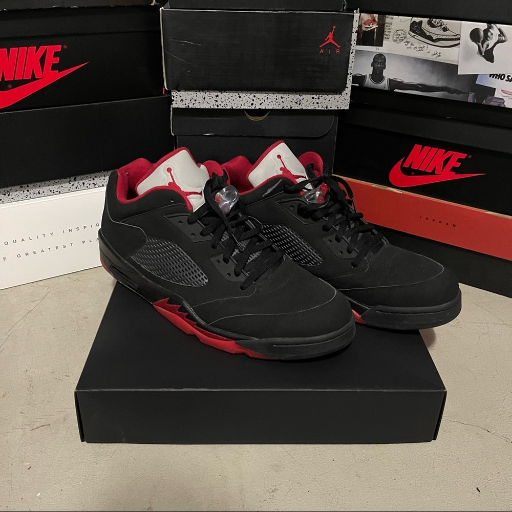 Jordan 5 retro low ‘90’s Alternate’